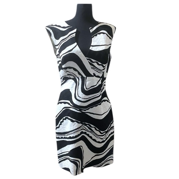 TRINA TURK Patterned Black & White Sleeveless Dress Women’s Size 8 Full Lining - Picture 1 of 15